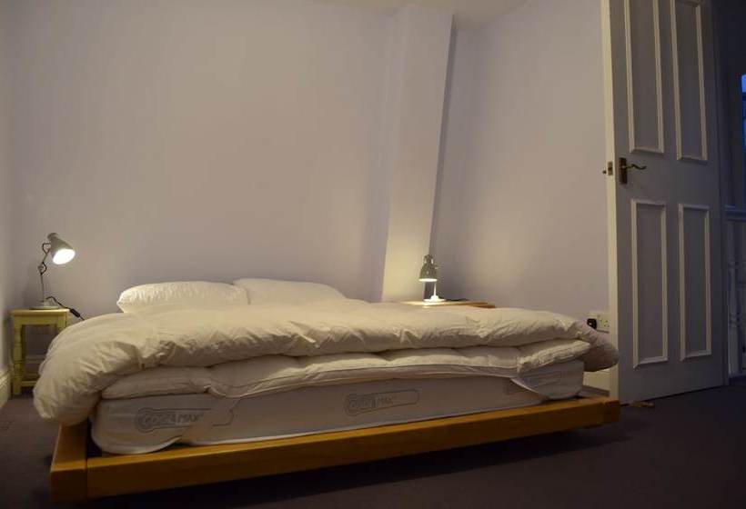 Home With Roof Terrace Hampstead Village