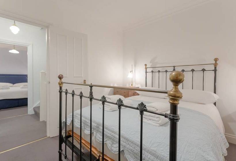 Home With Roof Terrace Hampstead Village