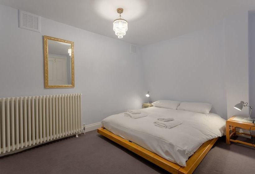 Home With Roof Terrace Hampstead Village