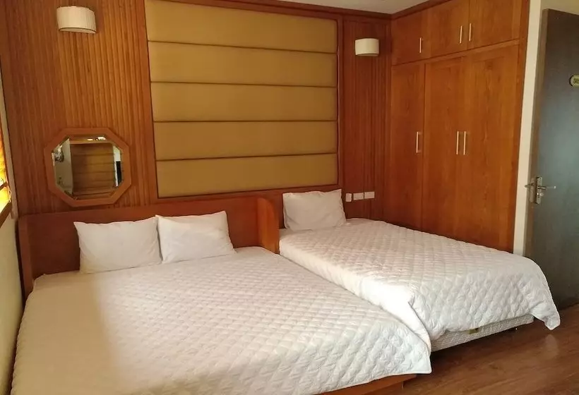 Hotelli Halong And Me