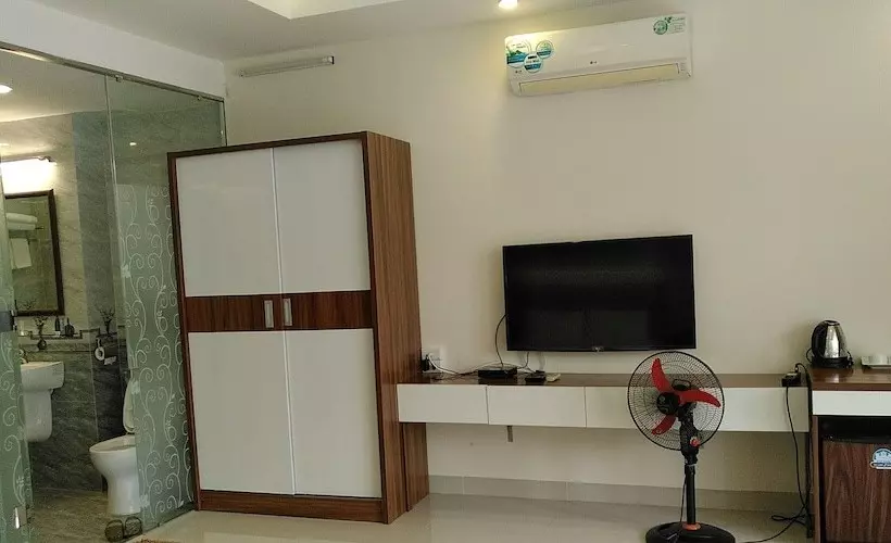 Hotelli Halong And Me