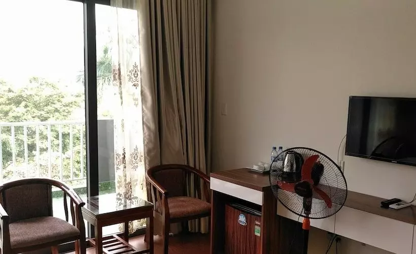 Hotelli Halong And Me