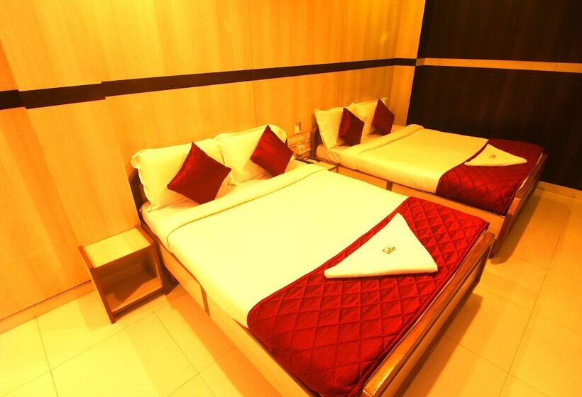 בית מלון כפרי Jjs Park Inn