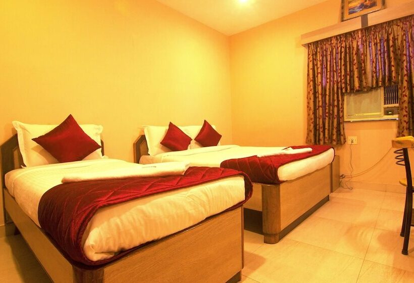 בית מלון כפרי Jjs Park Inn