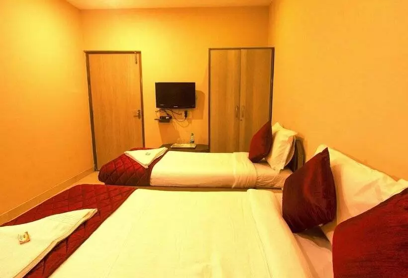 هتل Jjs Park Inn