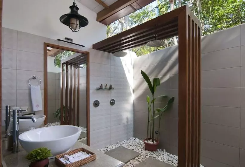 ホテル Kerensia Private Pool Villas