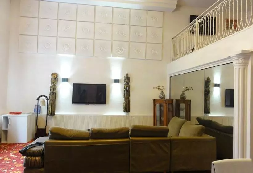 هتل Park Villa