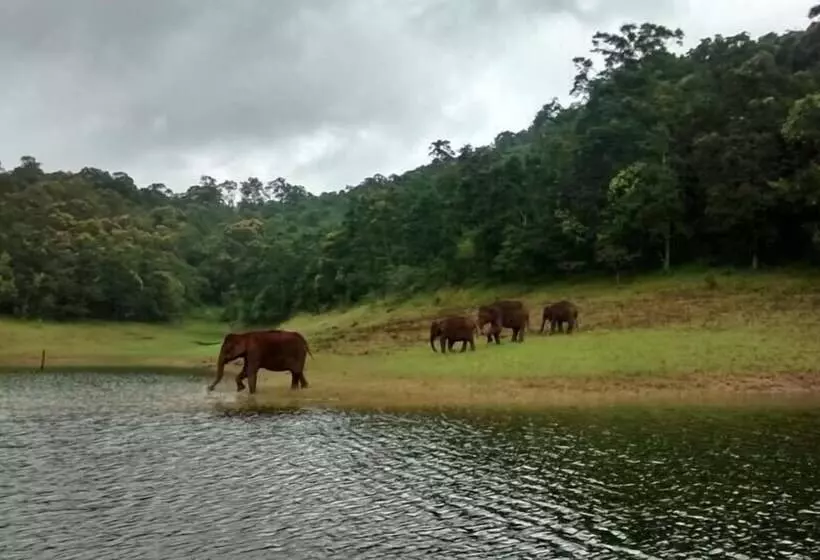 Hotelli Spice Villa Thekkady