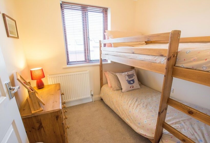 Oysters Sleeps 6 Modern Villa & Dog Friendly