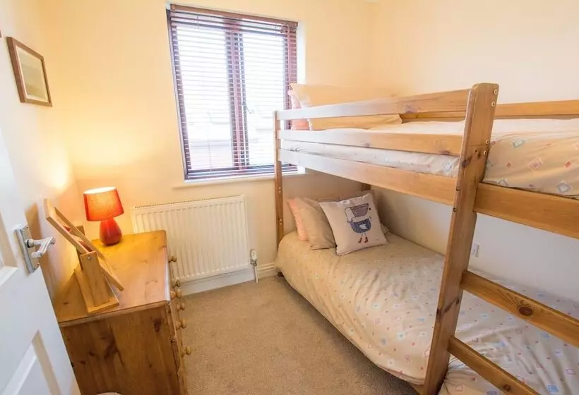 Oysters Sleeps 6 Modern Villa & Dog Friendly