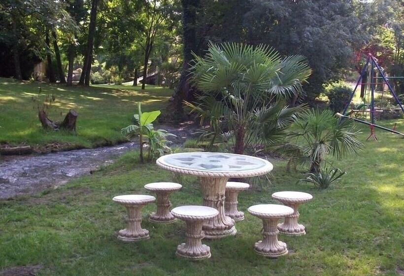 ペンション Chambres D'hôtes & Gites Pouget