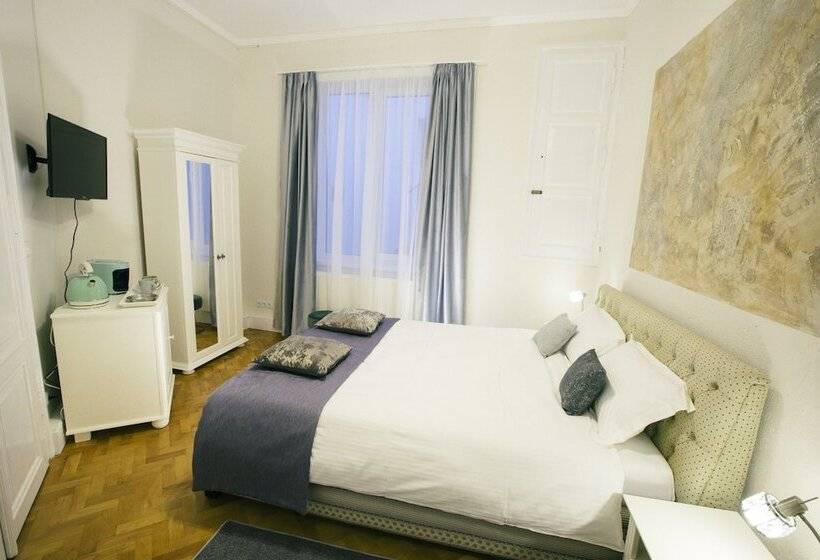 پانسیون Charma Residence