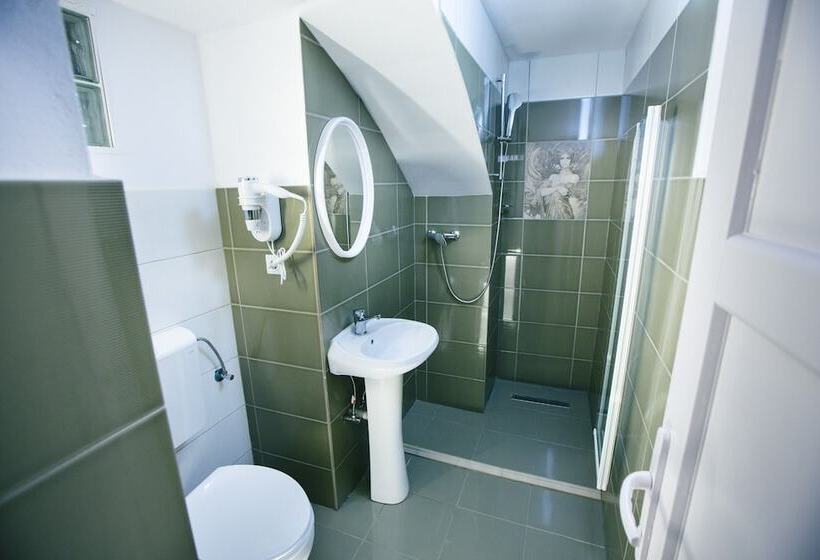 پانسیون Charma Residence