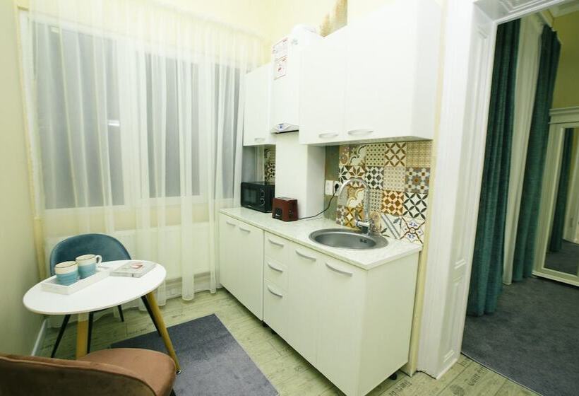 پانسیون Charma Residence