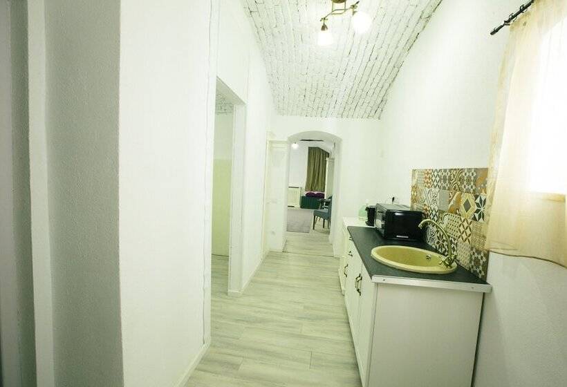 پانسیون Charma Residence