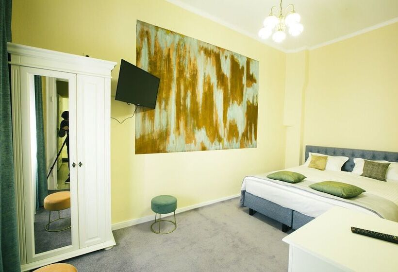 پانسیون Charma Residence