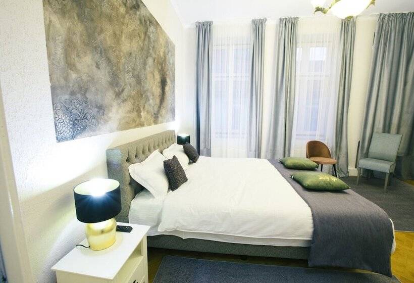 پانسیون Charma Residence