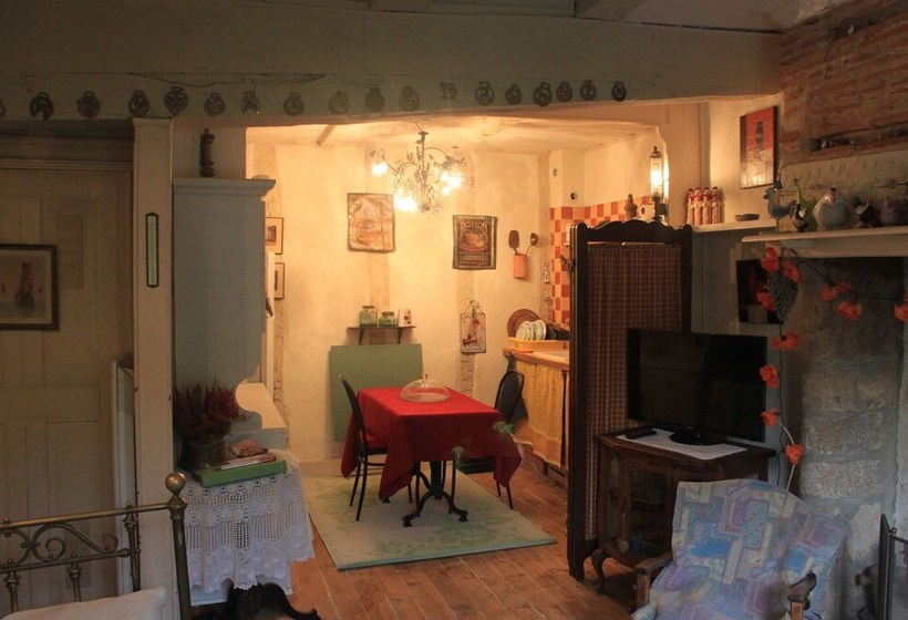 بنسيون Relais De La Mirpe