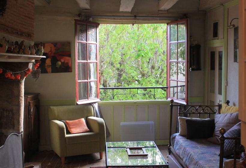 بنسيون Relais De La Mirpe