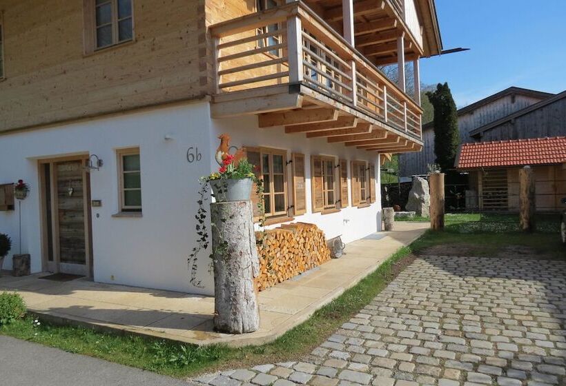 ペンション Mountainlodge Dorfhaus