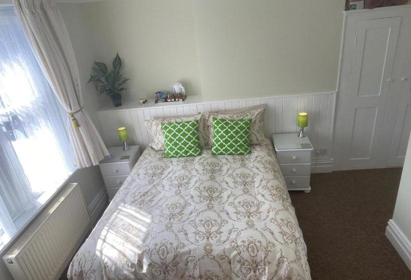 بنسيون Rivendell Guest House