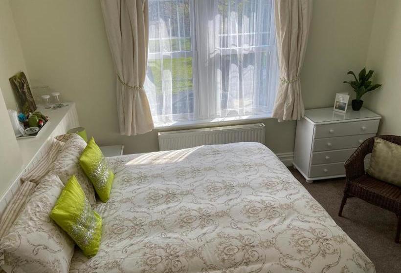 بنسيون Rivendell Guest House