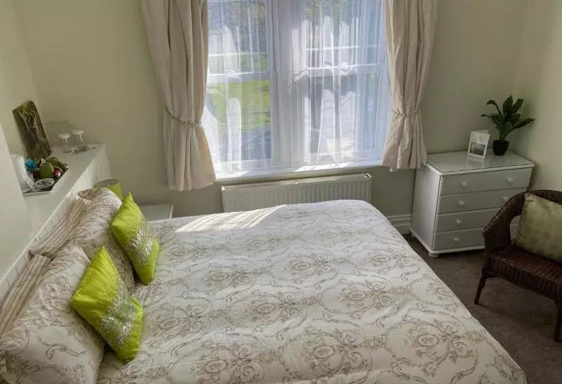 Majatalo Rivendell Guest House