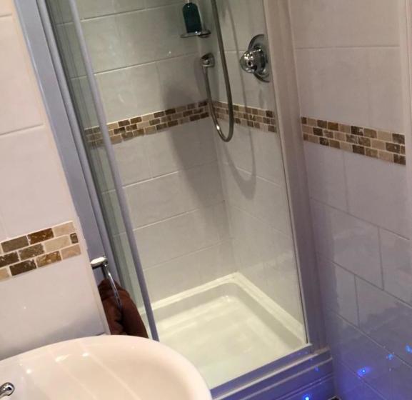 بنسيون Rivendell Guest House