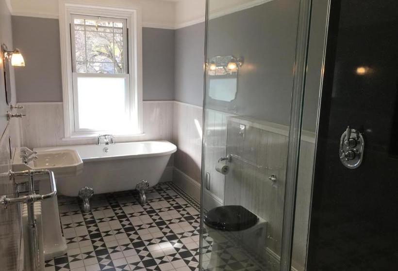 بنسيون Rivendell Guest House