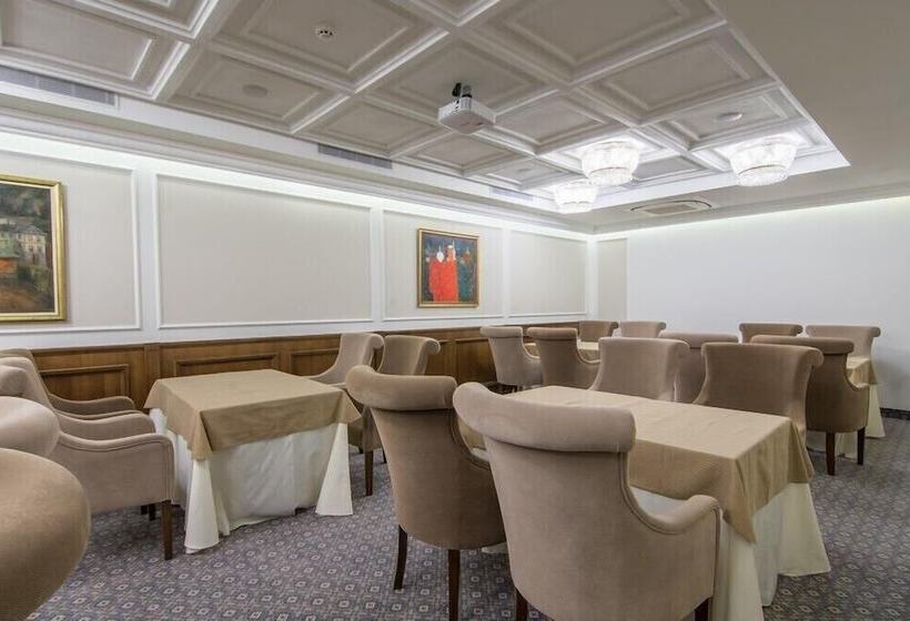 Residence City Garden Certificate Of Excellence 3rd Place In Top 10 Best Five Stars City Hotels Fo