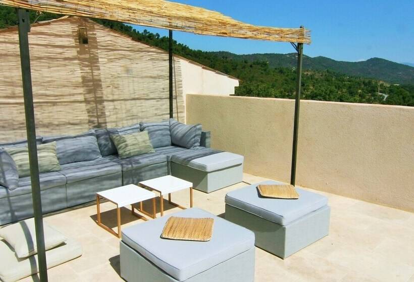 אתר נופש Hameau Des Claudins