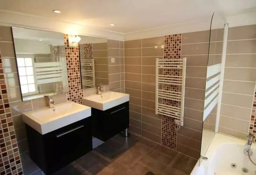 Lomakeskus Hameau Des Claudins