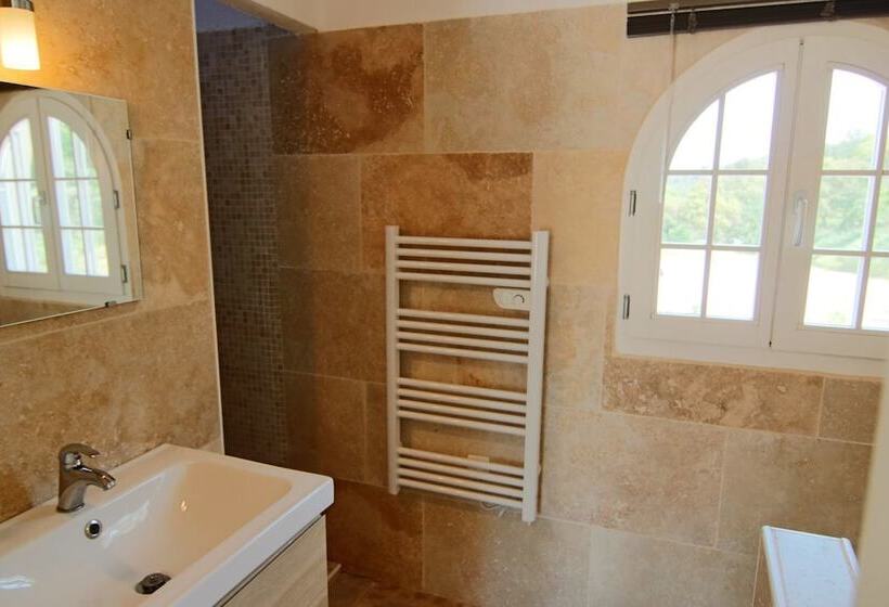 אתר נופש Hameau Des Claudins