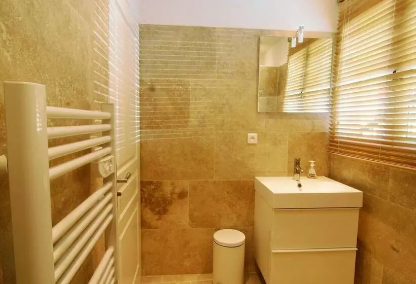 Lomakeskus Hameau Des Claudins