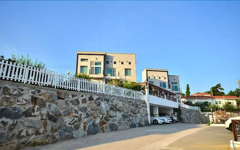 Sun And Moon Pension