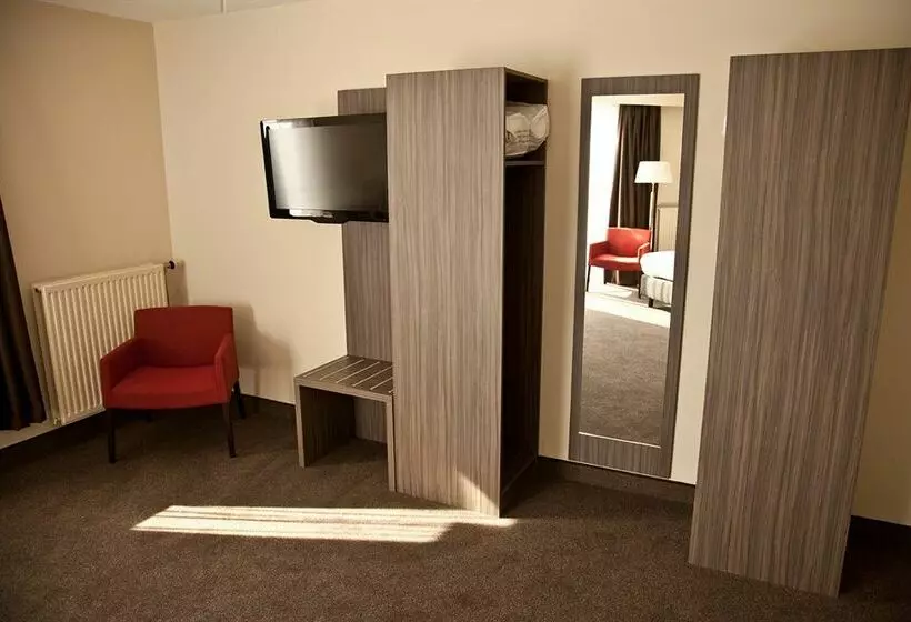 בית מלון כפרי Tulip Inn Meerkerk