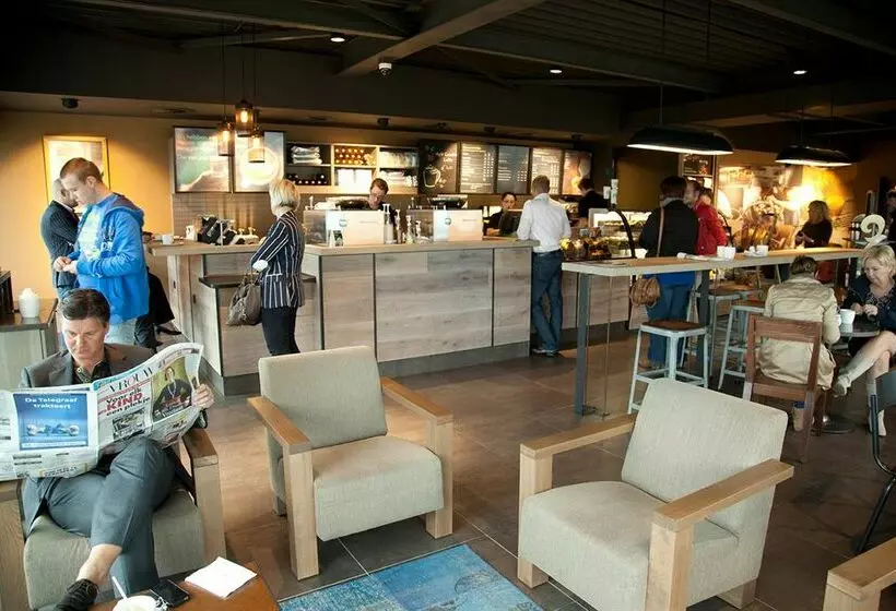 בית מלון כפרי Tulip Inn Meerkerk