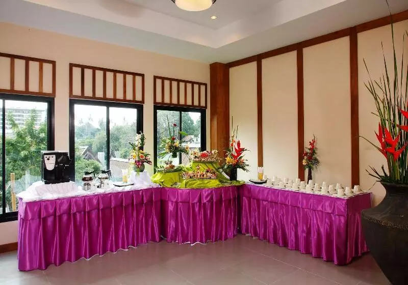 هتل Diamond Cottage Resort & Spa