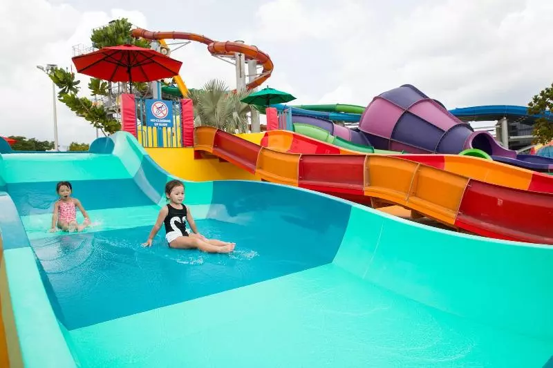 هتل D'resort @ Downtown East