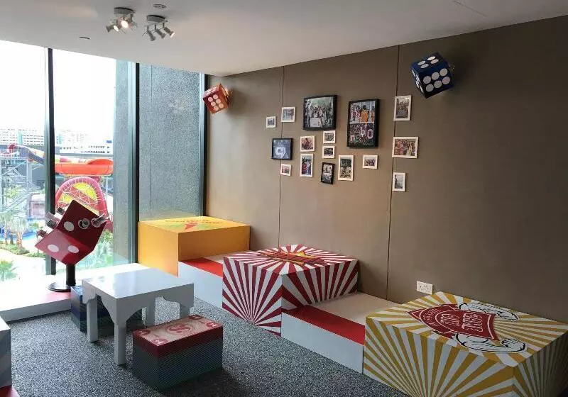 هتل D'resort @ Downtown East