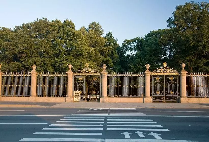 Boutique Hotel Eurasia