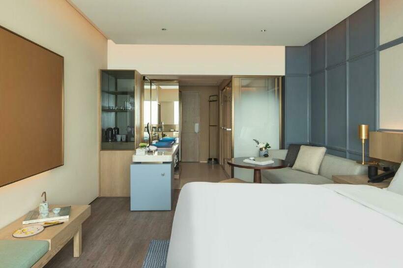 Отель Glive Hangzhou