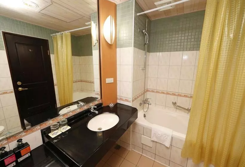 Hoya Resort Hotel Wuling