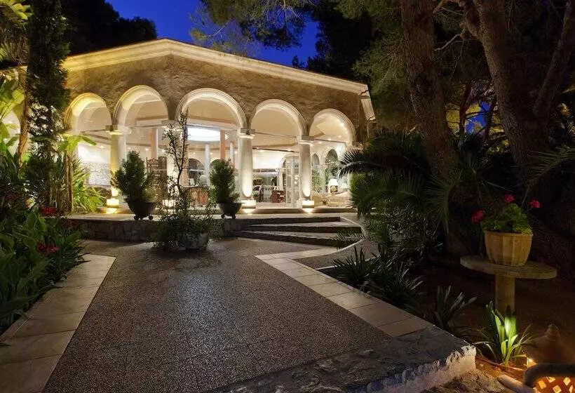 Отель Lago Garden Apartsuites & Spa