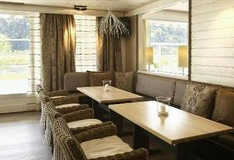 בית מלון כפרי Loenfjord