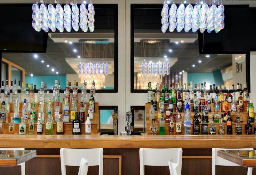 هتل Parador El Buen Cafe