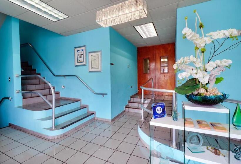 هتل Parador El Buen Cafe