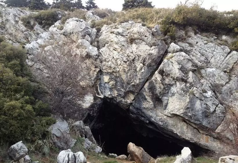 酒店 Parnassos Delphi