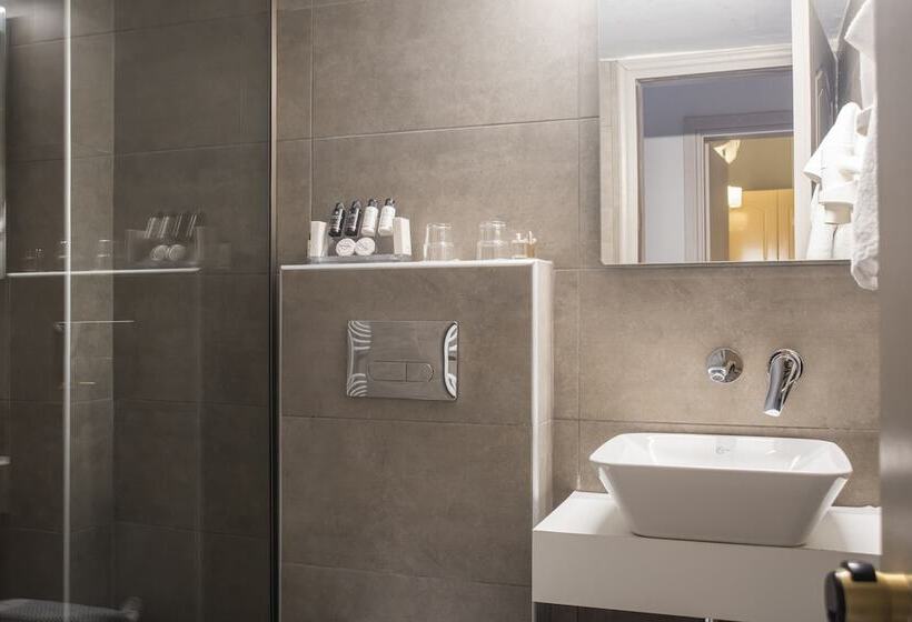 Hotell Parnassos Delphi