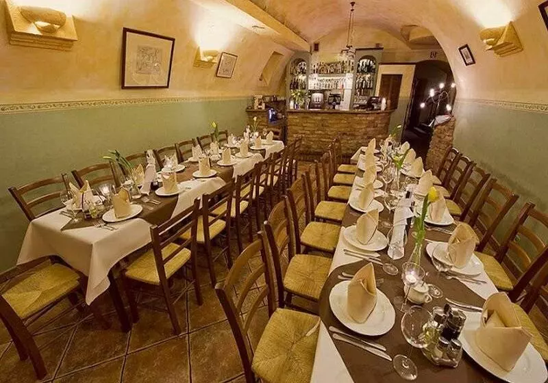 בית מלון כפרי Regent